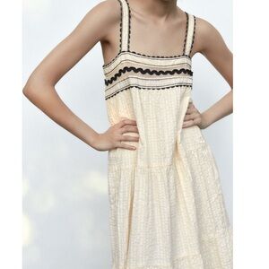 Zara Cream squiggle Dress